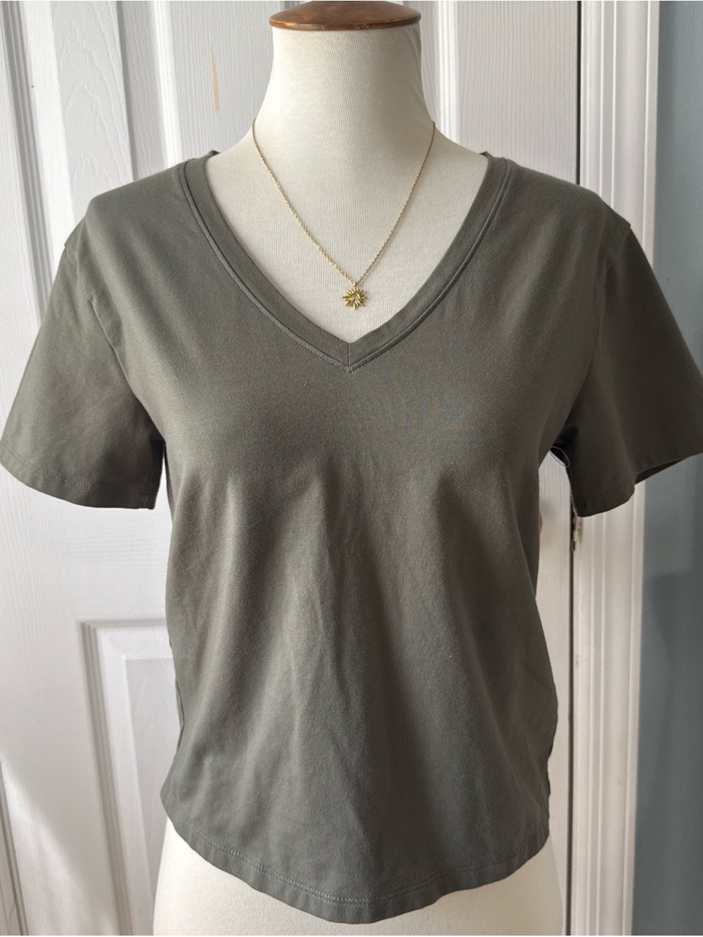 Athleta Olive V-Neck Short Sleeve Tee